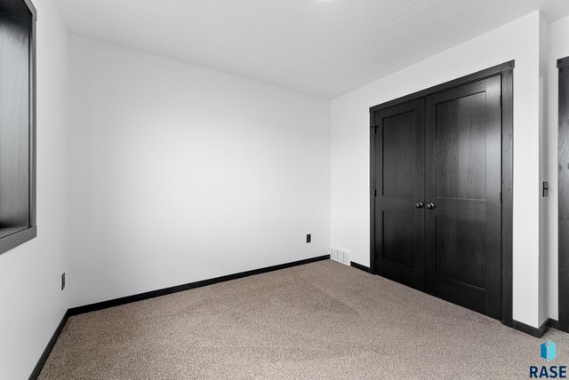 708 Highland St Street, Harrisburg, SD 57032