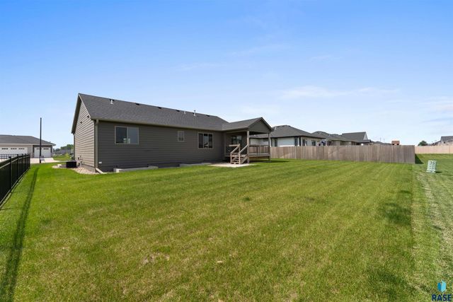708 Highland St Street, Harrisburg, SD 57032