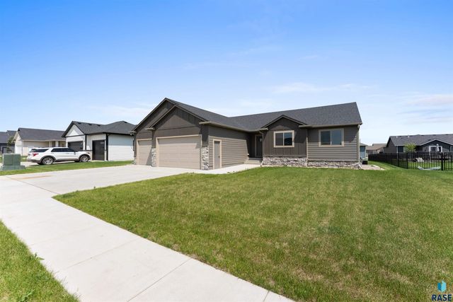 708 Highland St Street, Harrisburg, SD 57032