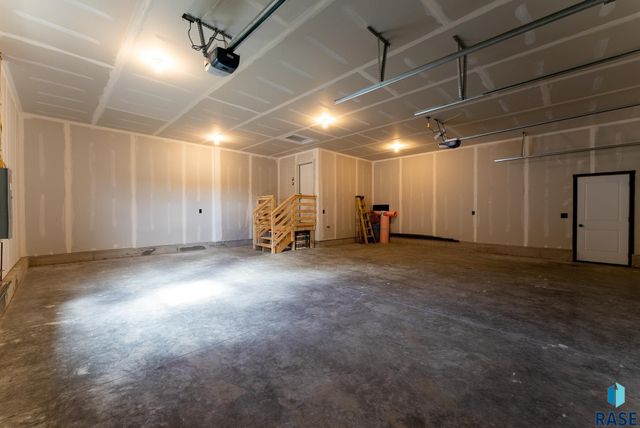 708 Highland St Street, Harrisburg, SD 57032