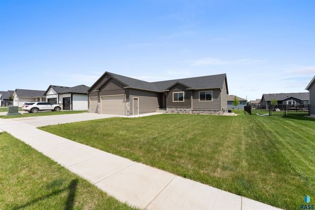 708 Highland St Street, Harrisburg, SD 57032