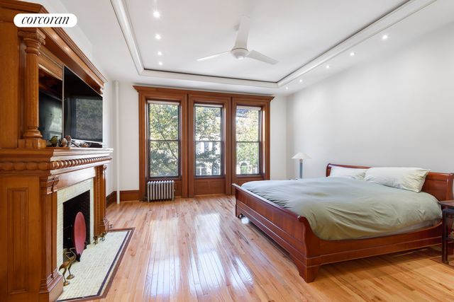 425 CONVENT Avenue, New York City, NY 10031