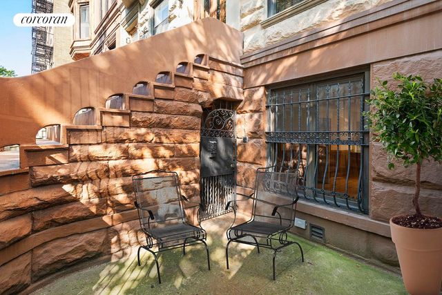 425 CONVENT Avenue, New York City, NY 10031
