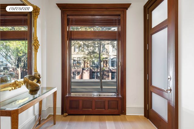 425 CONVENT Avenue, New York City, NY 10031