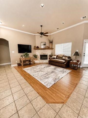209 Cyndilu Lane, Decatur, TX 76234
