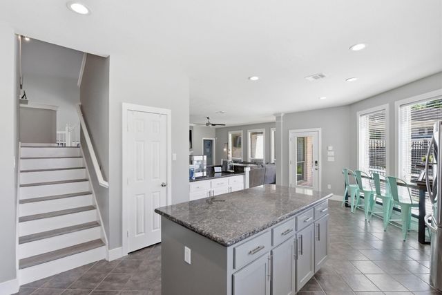 803 Hidden Creek Lane, Friendswood, TX 77546