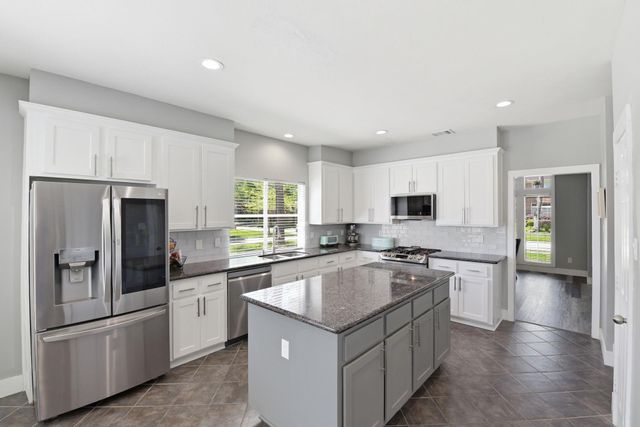 803 Hidden Creek Lane, Friendswood, TX 77546