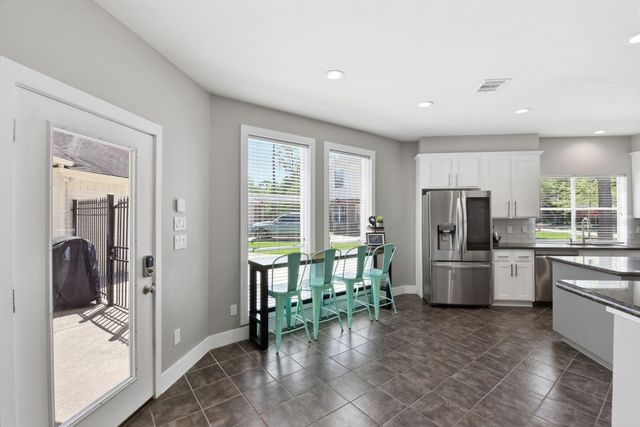 803 Hidden Creek Lane, Friendswood, TX 77546