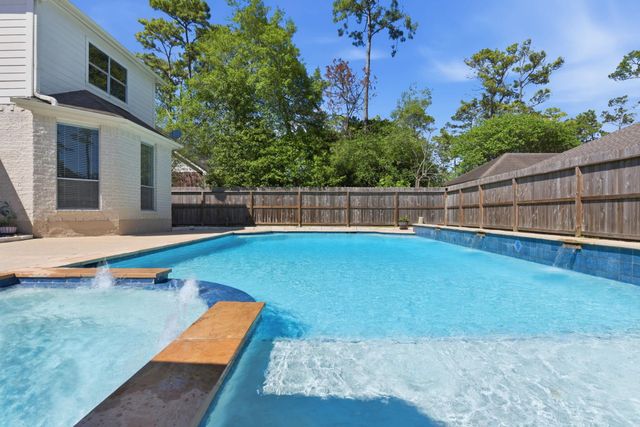 803 Hidden Creek Lane, Friendswood, TX 77546