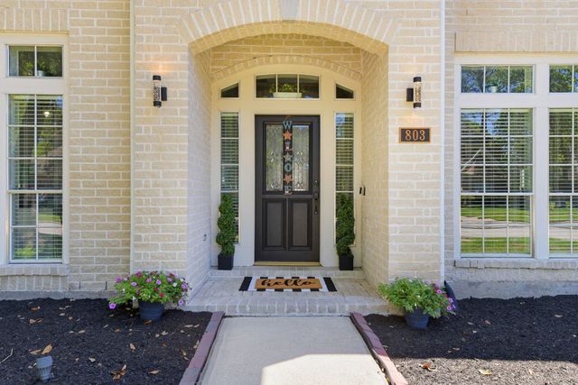 803 Hidden Creek Lane, Friendswood, TX 77546