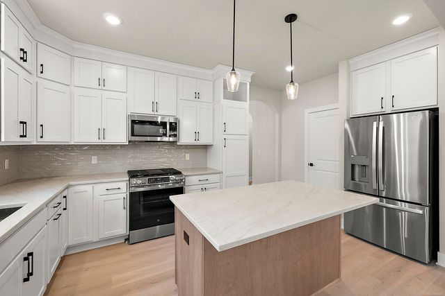 40683 Azalea Drive, Clinton Twp, MI 48036