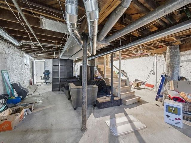 1141 E 75th Terrace, Kansas City, MO 64131