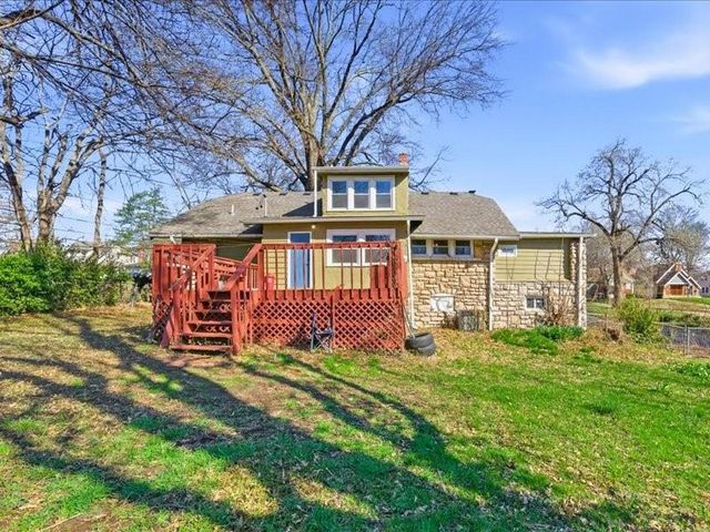 1141 E 75th Terrace, Kansas City, MO 64131