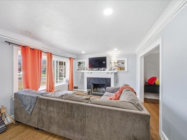 1141 E 75th Terrace, Kansas City, MO 64131