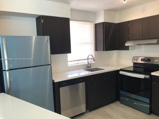 6195 NW 186th St 403, Hialeah, FL 33015