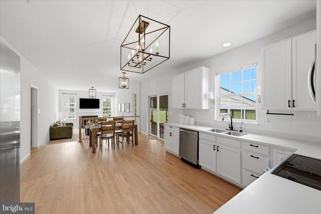 40910 MEADOW VISTA PL, Lovettsville, VA 20180