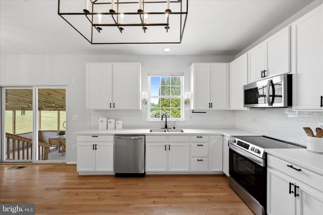 40910 MEADOW VISTA PL, Lovettsville, VA 20180