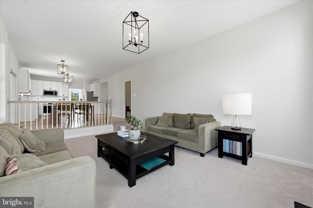 40910 MEADOW VISTA PL, Lovettsville, VA 20180