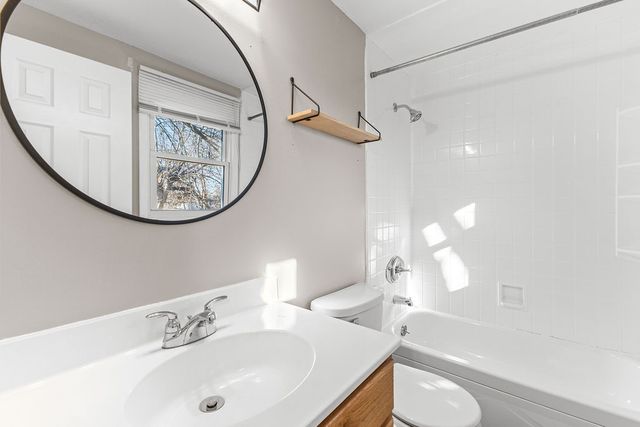 4153 E Ovid Avenue, Des Moines, IA 50317