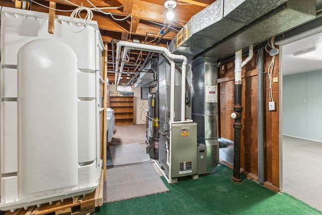 4153 E Ovid Avenue, Des Moines, IA 50317