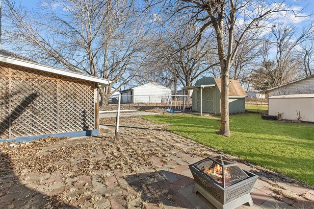 4153 E Ovid Avenue, Des Moines, IA 50317