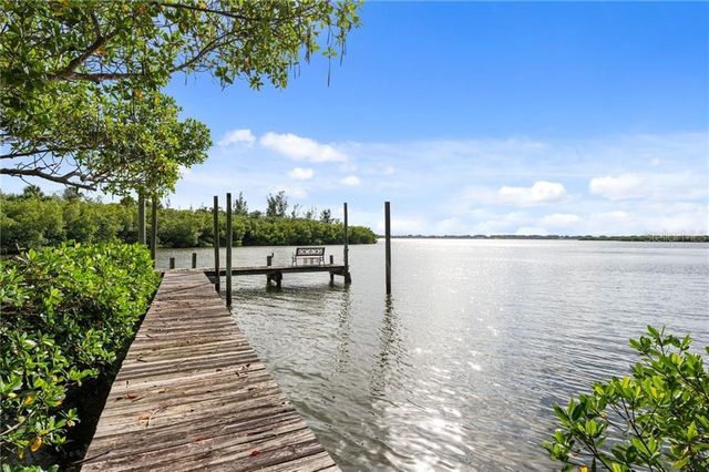 395 LIVE OAK DRIVE, Vero Beach, FL 32963