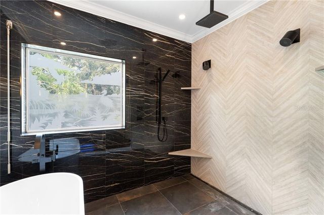 395 LIVE OAK DRIVE, Vero Beach, FL 32963