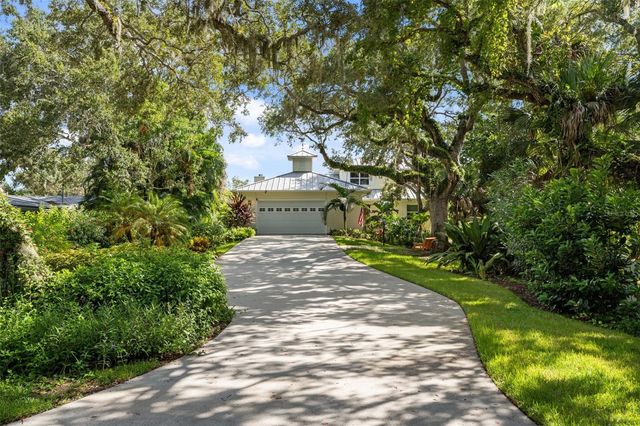 395 LIVE OAK DRIVE, Vero Beach, FL 32963