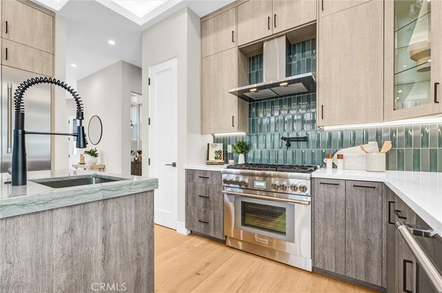 2016 Farrell Avenue A, Redondo Beach, CA 90278