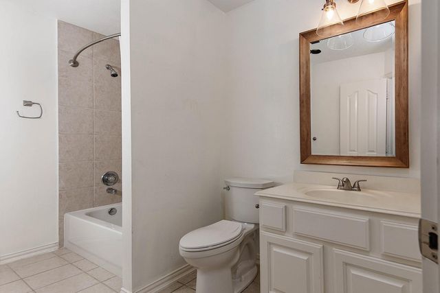 27 Bluff Creek Place, The Woodlands, TX 77382