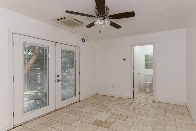 27 Bluff Creek Place, The Woodlands, TX 77382