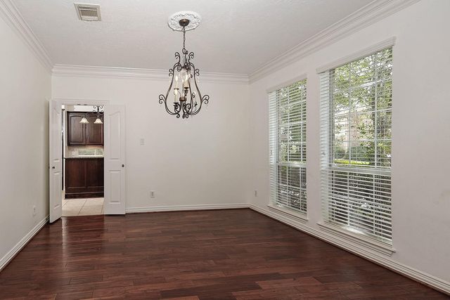 27 Bluff Creek Place, The Woodlands, TX 77382