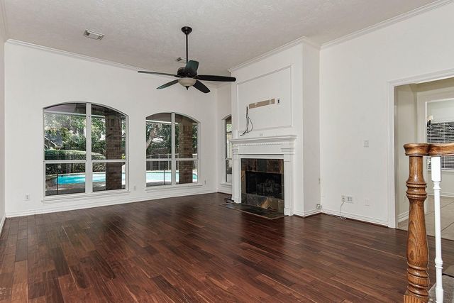 27 Bluff Creek Place, The Woodlands, TX 77382