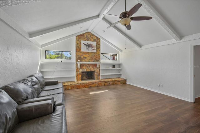 109 HOLLY TREE LANE, Brandon, FL 33511