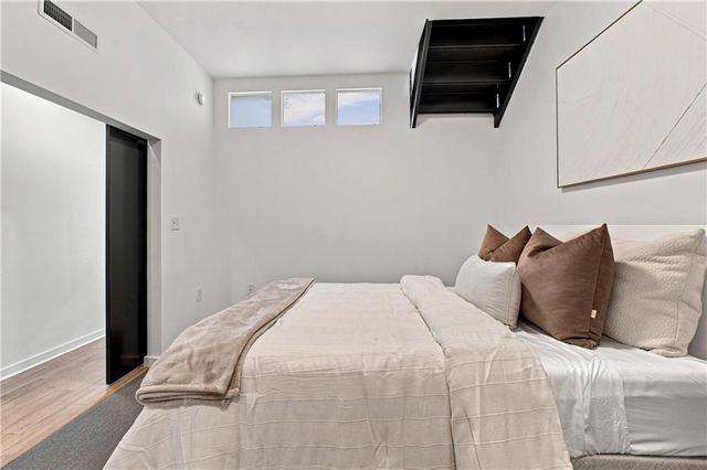 260 18th Street NW 10304, Atlanta, GA 30363