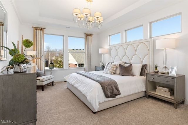 821 Colesbourne Circle, Uniontown, OH 44685