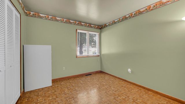 72 Maple Court, Hebron, IN 46341