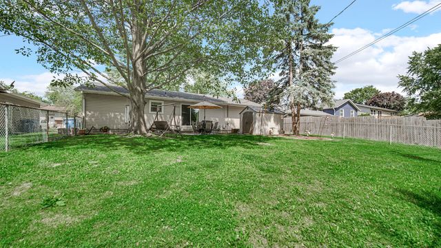72 Maple Court, Hebron, IN 46341