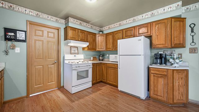72 Maple Court, Hebron, IN 46341