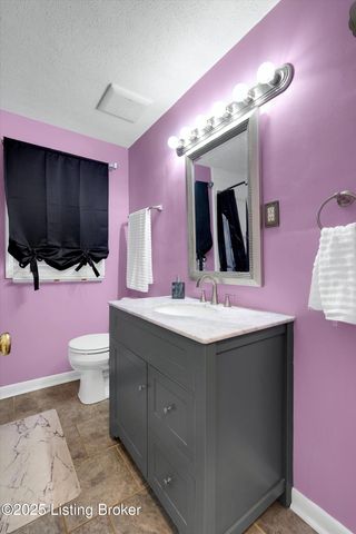 3220 Cardinal Ave, Shepherdsville, KY 40165