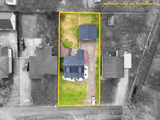 3220 Cardinal Ave, Shepherdsville, KY 40165