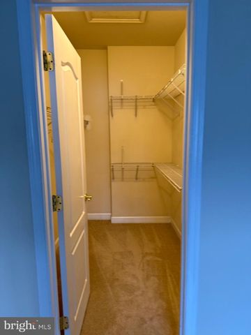 907 PLEASANT DR, Rockville, MD 20850