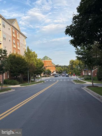 907 PLEASANT DR, Rockville, MD 20850