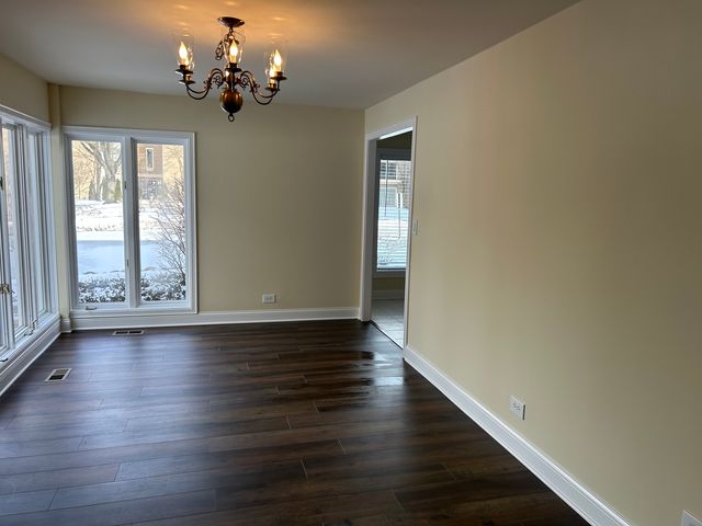 1 Oak Brook Club Drive A105, Oak Brook, IL 60523