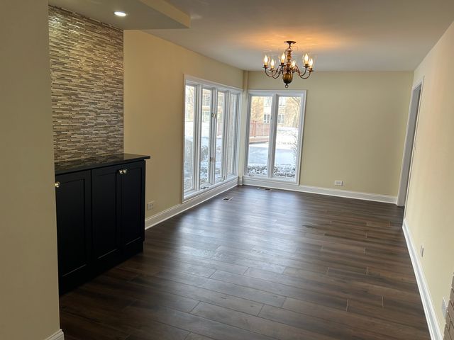 1 Oak Brook Club Drive A105, Oak Brook, IL 60523