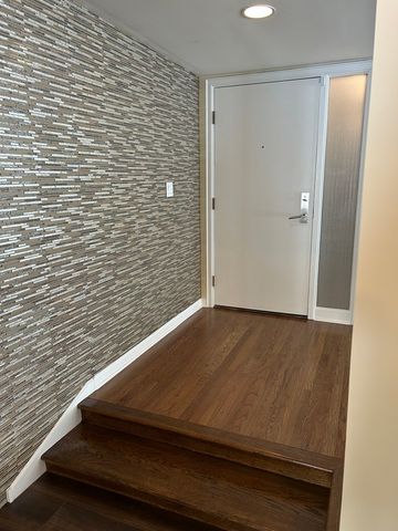 1 Oak Brook Club Drive A105, Oak Brook, IL 60523