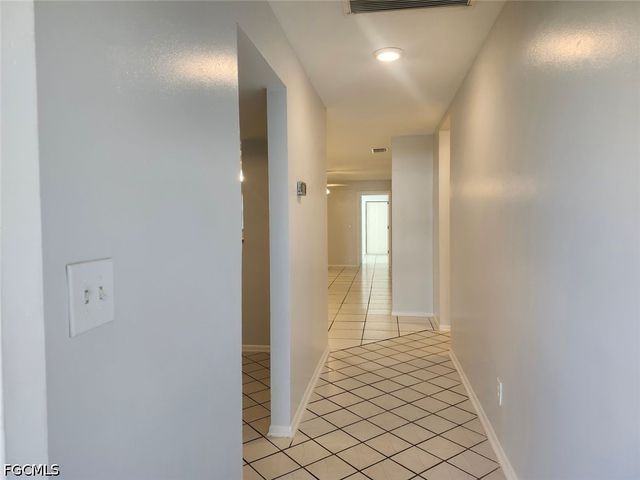 1901 SE 15th PL A, Cape Coral, FL 33990