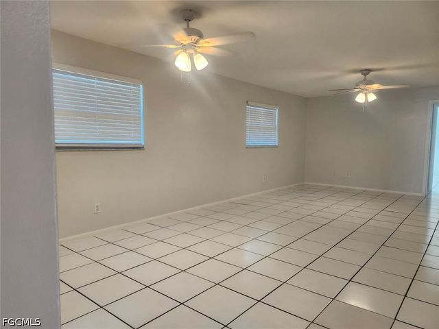 1901 SE 15th PL A, Cape Coral, FL 33990