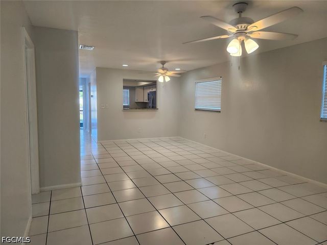 1901 SE 15th PL A, Cape Coral, FL 33990