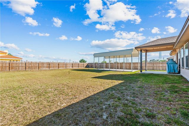 105 Atkinson Dr, Orange Grove, TX 78372